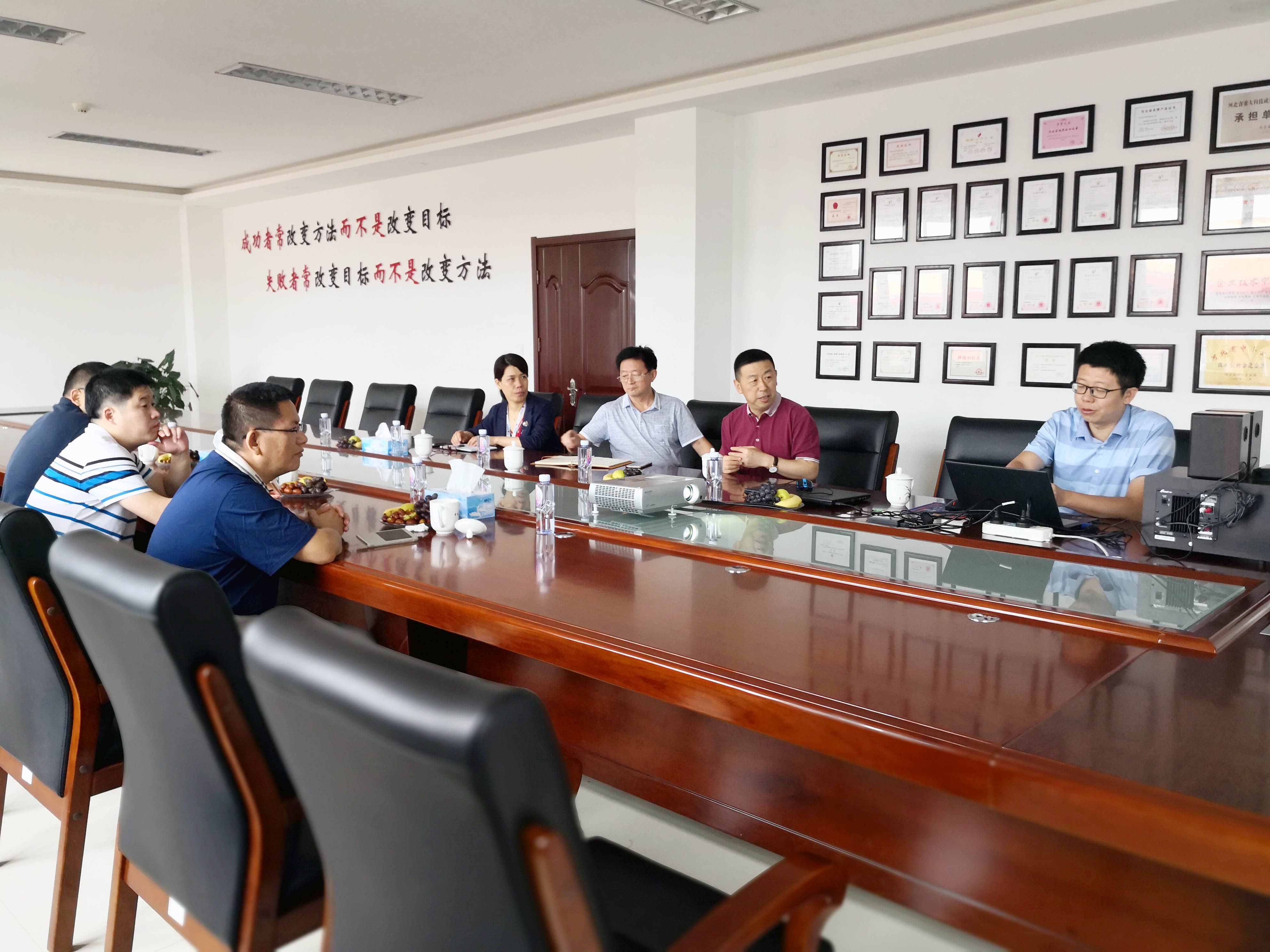 欽州港經濟開發(fā)區(qū)管理委員會領導來司調研 欽州港經濟開發(fā)區(qū)管理委員會領導來司調研